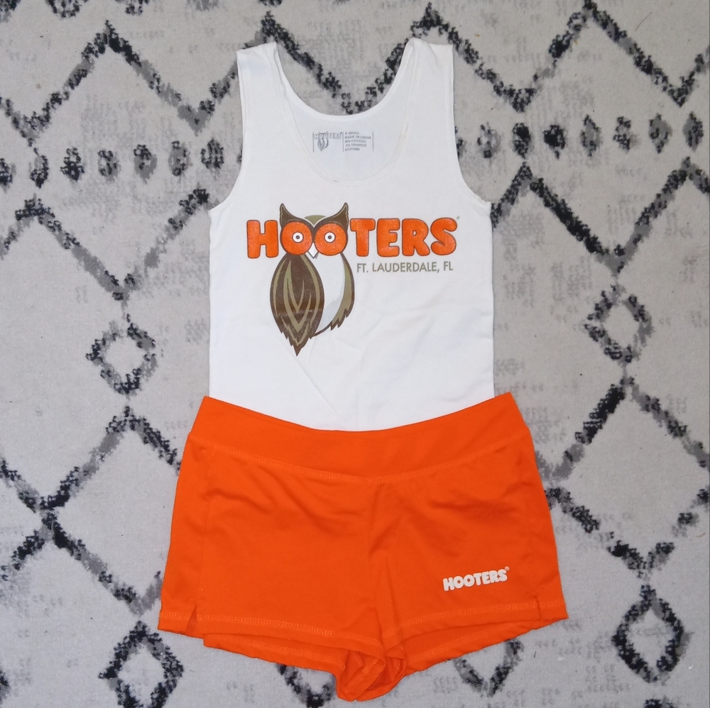 DISCOUNTED Hooters girl uniform set  XS/S!!!